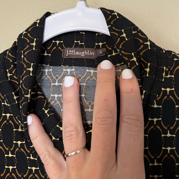 J McLaughlin Geometric Patterned Turtleneck Top - Picture 2 of 6